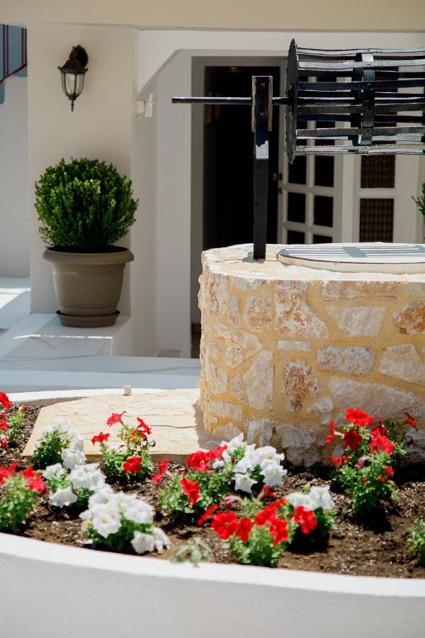 Rooms In Yard Corinth Екстериор снимка