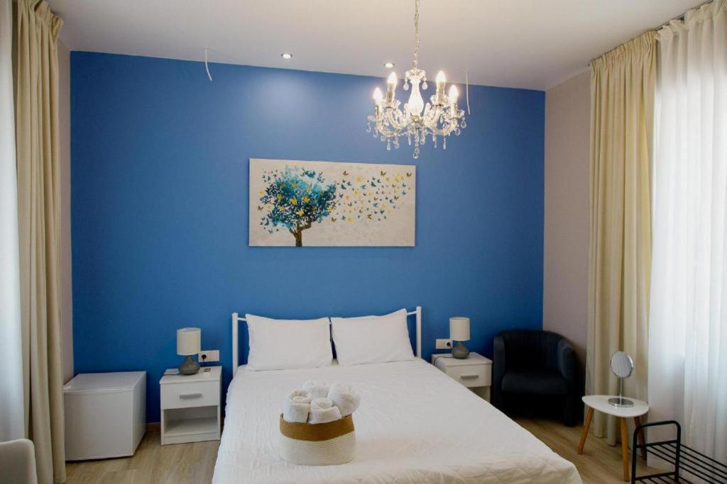 Rooms In Yard Corinth Екстериор снимка