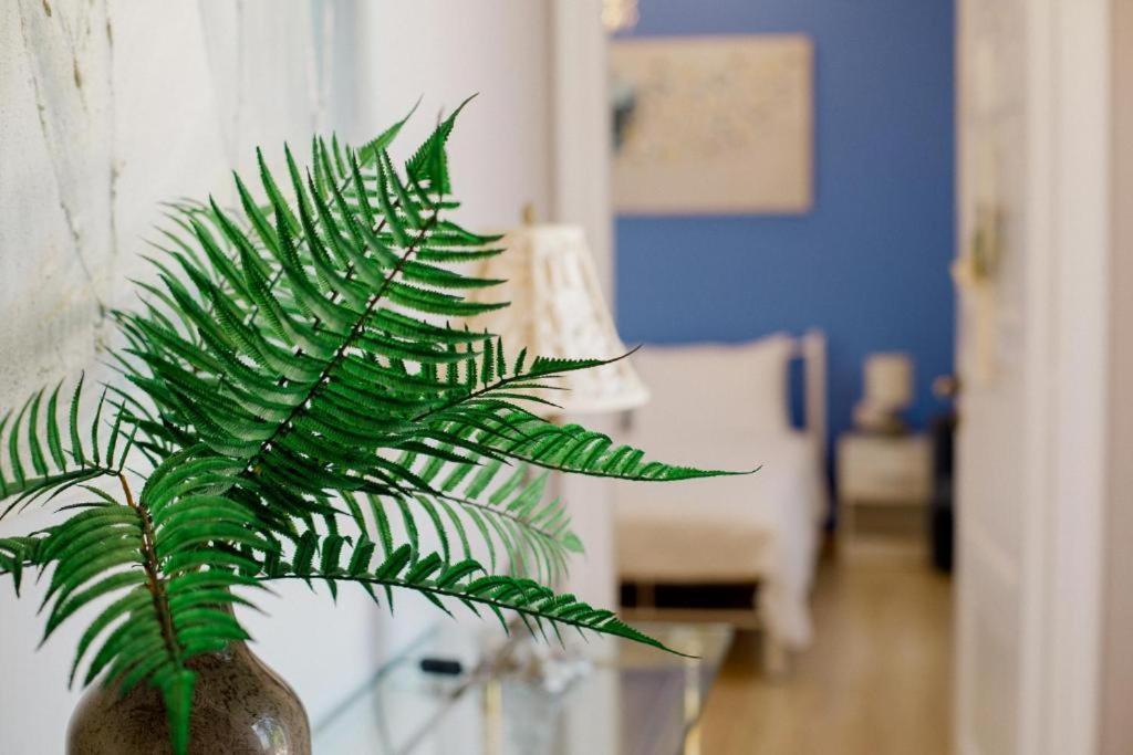 Rooms In Yard Corinth Екстериор снимка