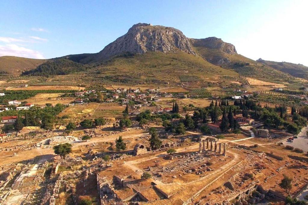 Rooms In Yard Corinth Екстериор снимка